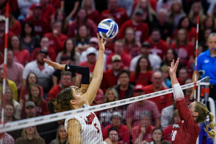 13_Bekka Allick_VB vs Arkansas Regional Final 1209
